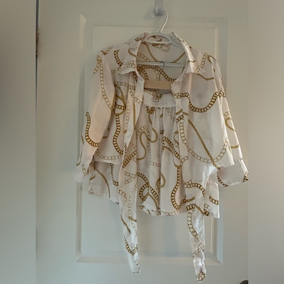 GIRL SOUL • White & Gold Shirt & Short Set • Large • - Picture 2 of 10